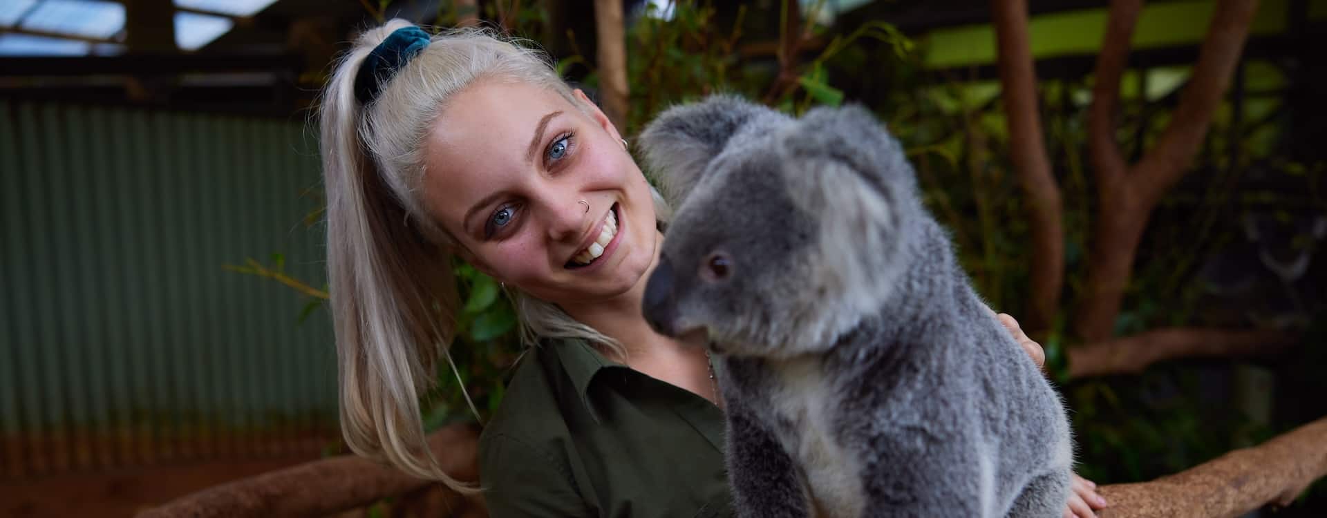 Certificate III in Wildlife Care,Wildlife and exhibited animal care,Zookeeper training,Animal care courses Cairns